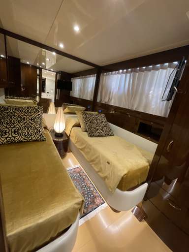 Firebird Firebird 26 metri