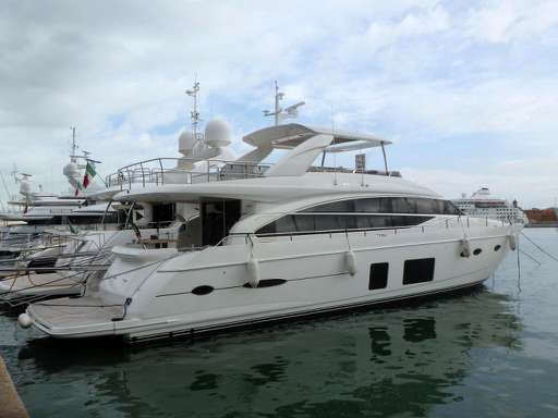 PRINCESS YACHTS PRINCESS YACHTS PRINCESS 82