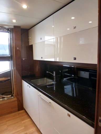 PRINCESS YACHTS PRINCESS YACHTS PRINCESS 82