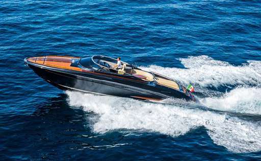 Riva cantieri s.p.a. Riva cantieri s.p.a. Rivarama super