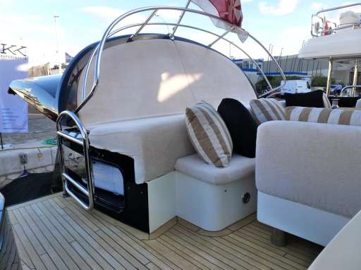 Sunseeker Sunseeker Predator 84 sport fly