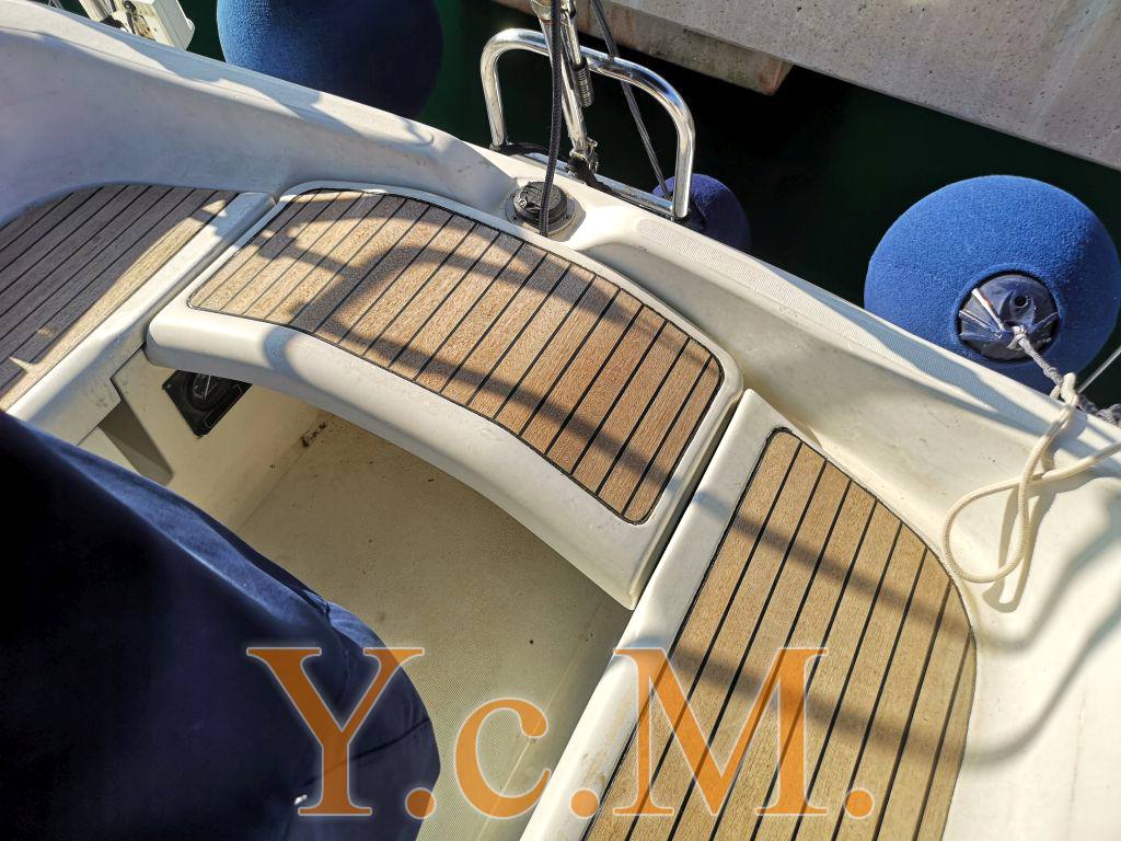 Dufour Classic 32 -