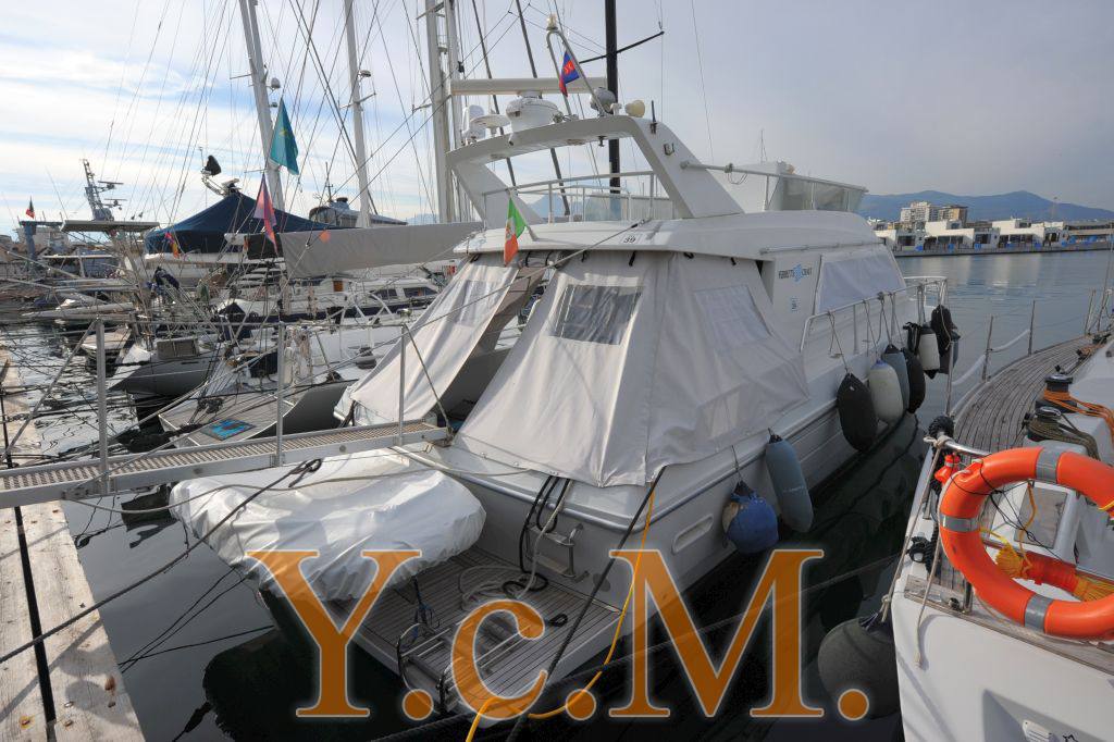 Ferretti 39 fly