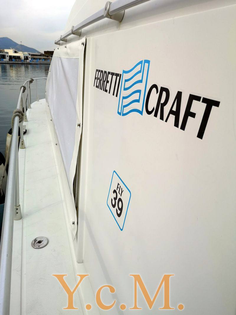 Ferretti 39 fly