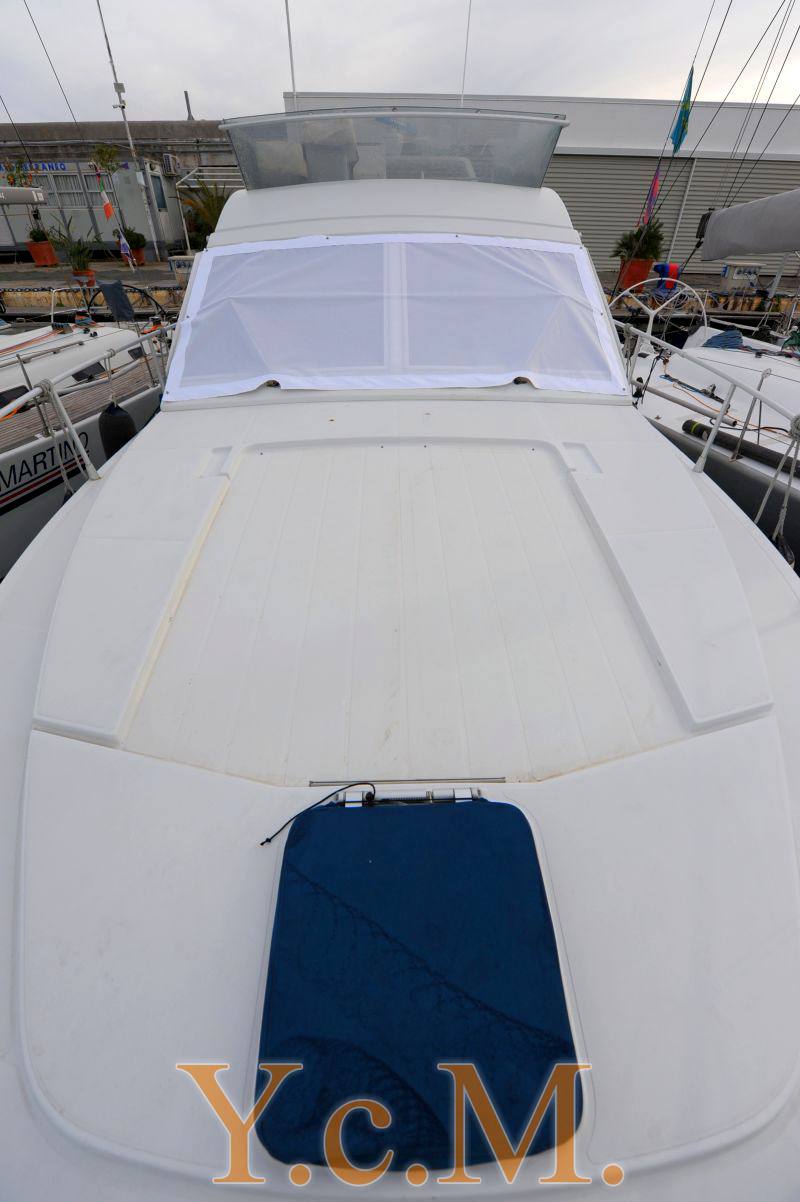 Ferretti 39 fly