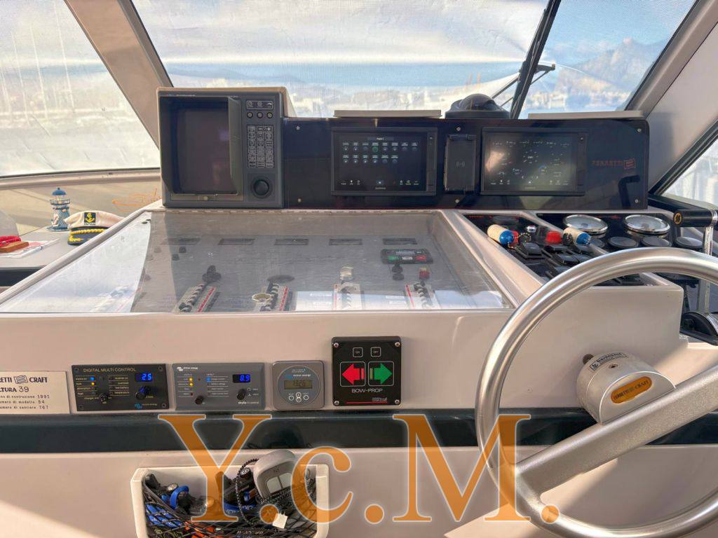 Ferretti 39 fly