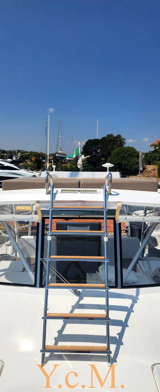Luhrs 32 open