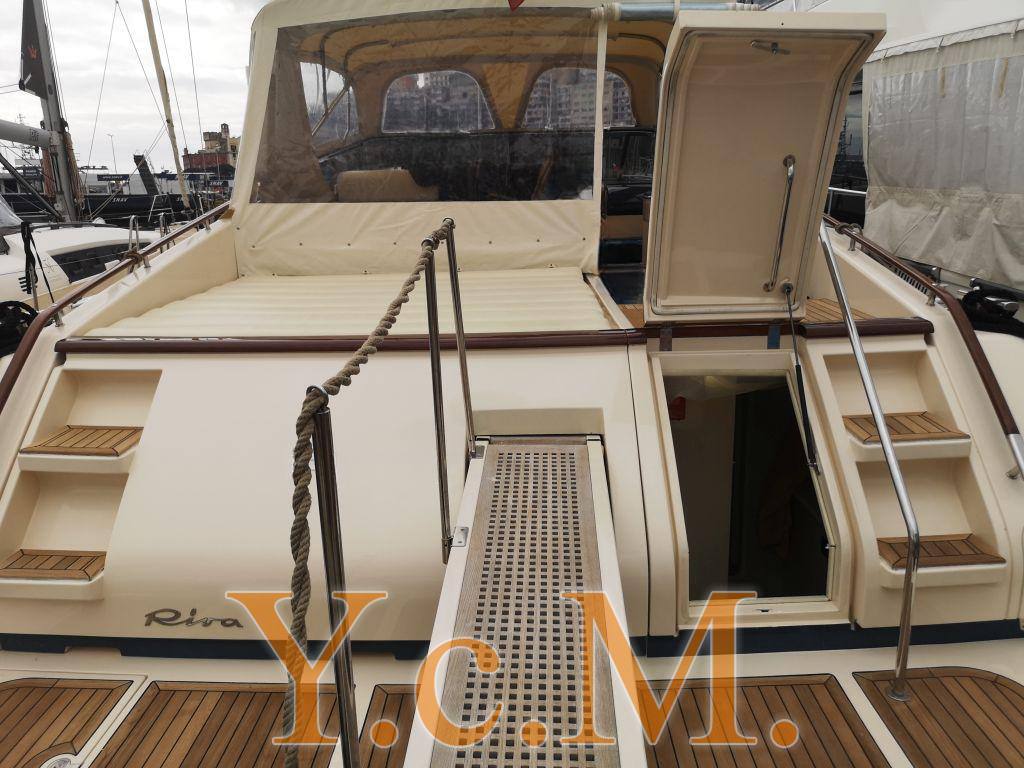 Riva Aquarius 54