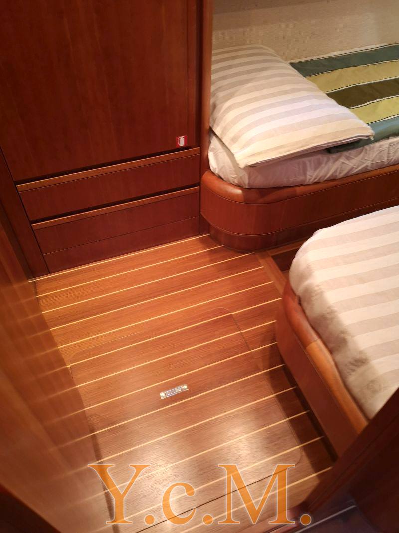 Cantieri estensi Goldstar 460 