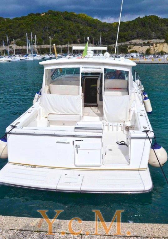 Tiara Yachts 3800 open motor boat