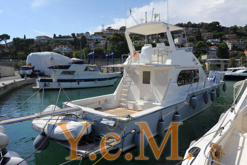 Hi star marine Hi star 52 fly صور