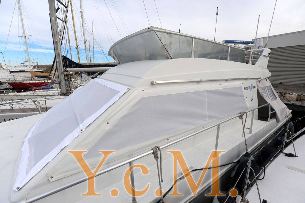 Ferretti 39 fly usato