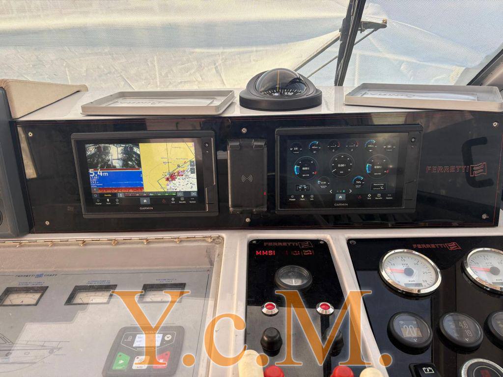 Ferretti 39 fly usato