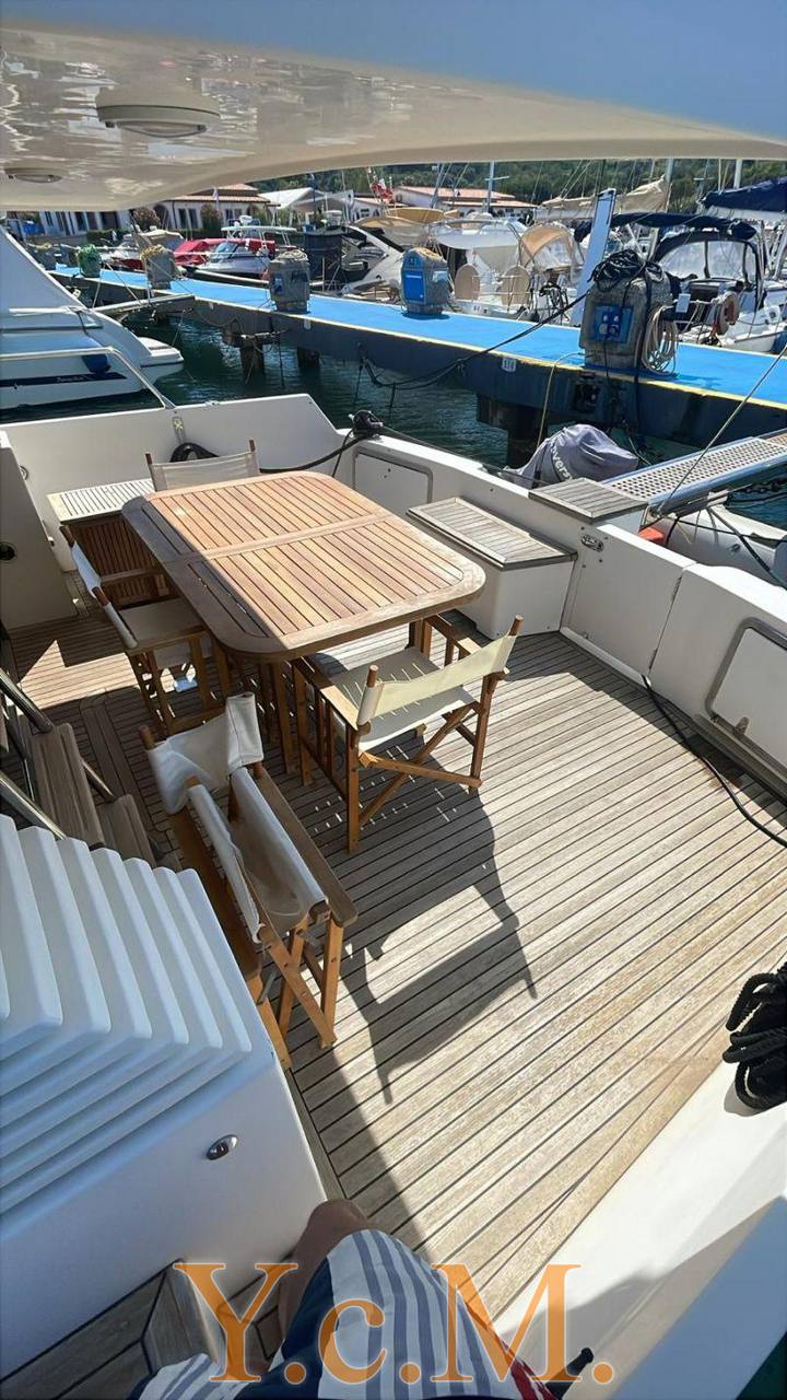 Marchi 50 fly special barco a motor