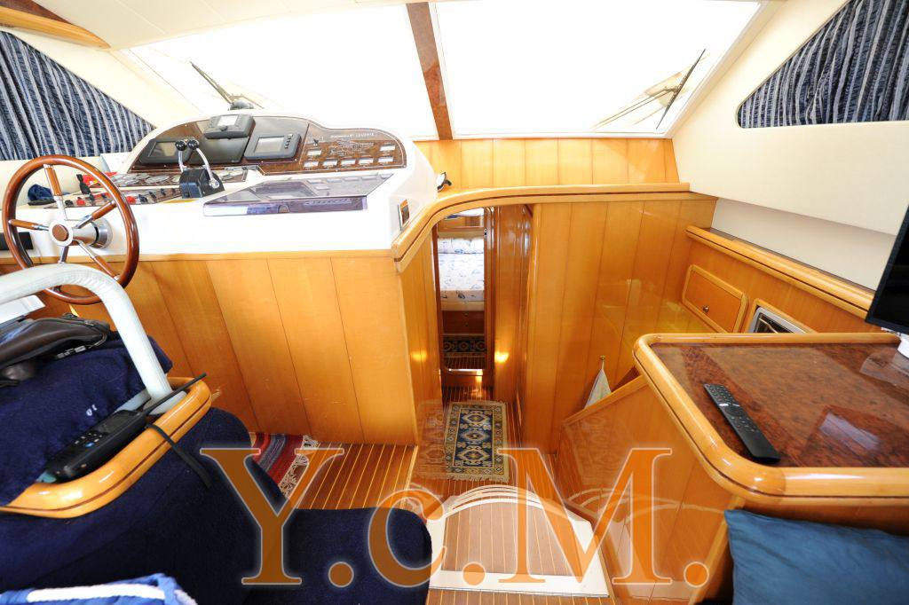Raffaelli Levante 43 fly Motor boat used for sale