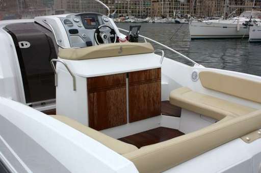 Beneteau Beneteau Flyer 850 sundeck