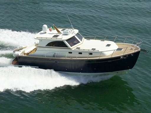 Cantieri estensi Cantieri estensi Goldstar 440