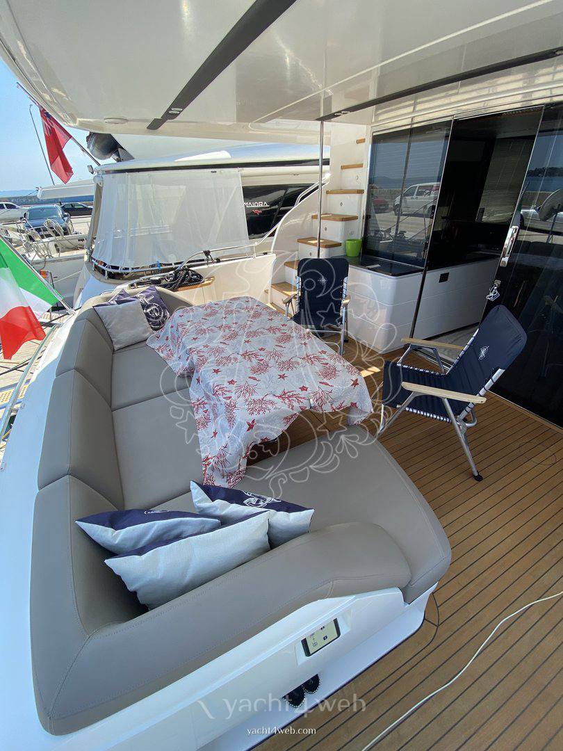 Princess yachts Princess 68 flybridge bateau à moteur