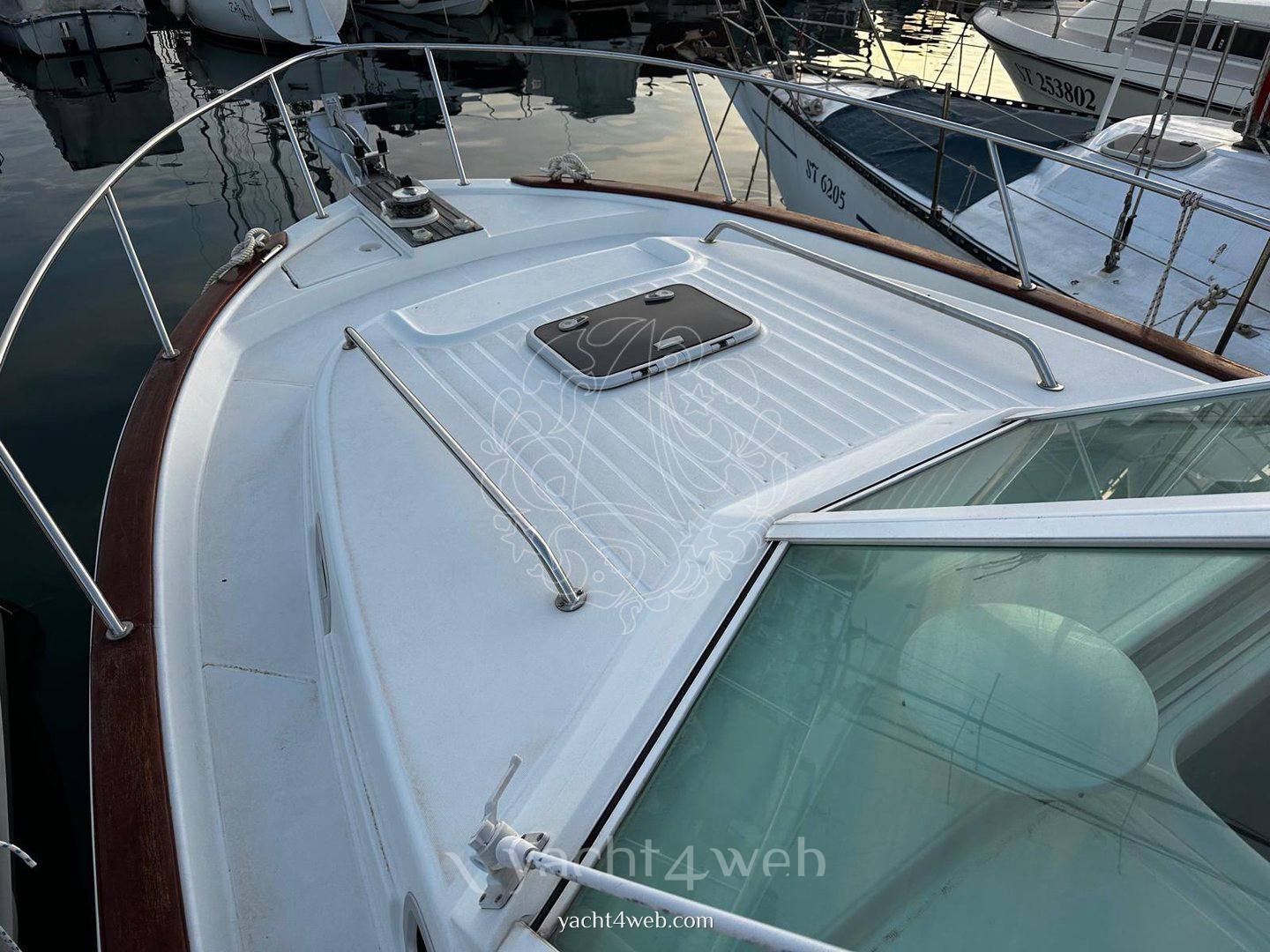 Beneteau Ombrine 801 используется