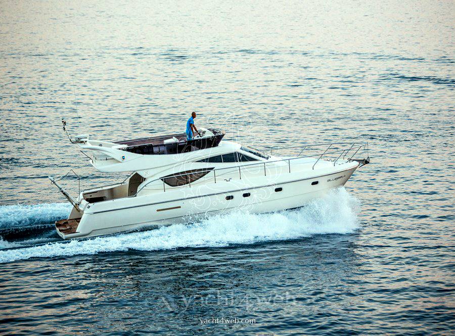 Ferretti yachts 460 