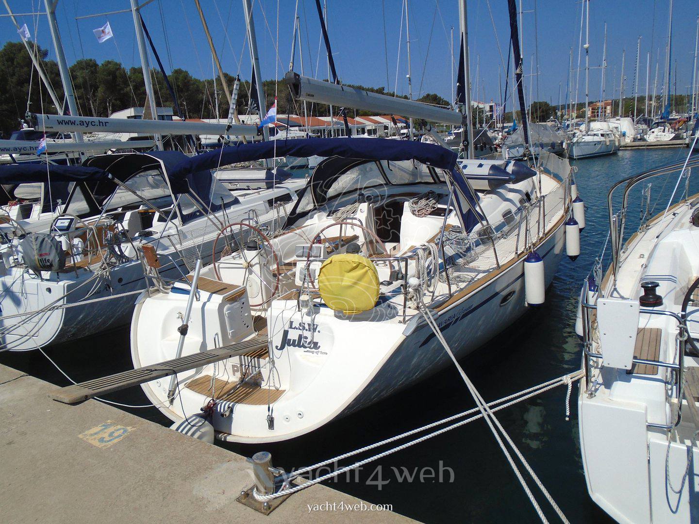 Bavaria 46 cruiser 