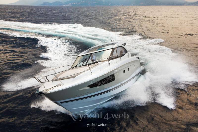 Jeanneau Leader 36 Barco de motor usado para venta