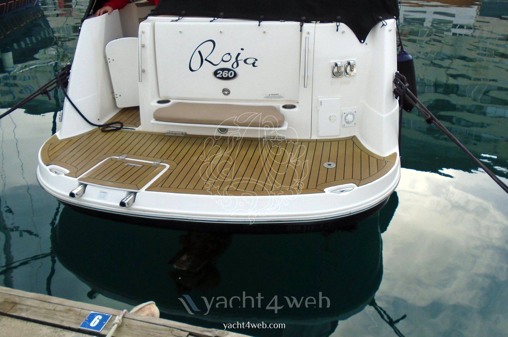 Rinker 260 Barco de motor usado para venta