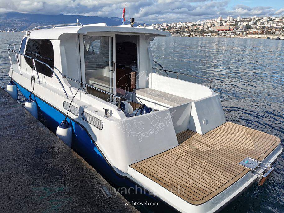 Lenny gear Ac dc daycruiser Motoryacht usato