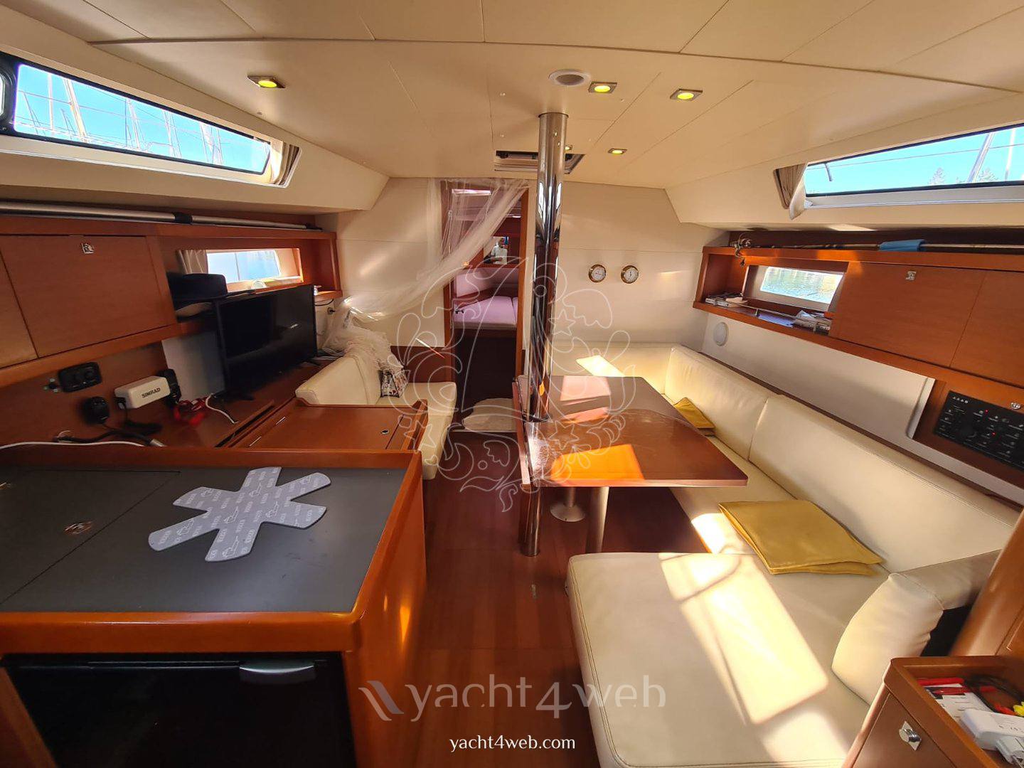 Beneteau Oceanis 41 Парус cruiser используется