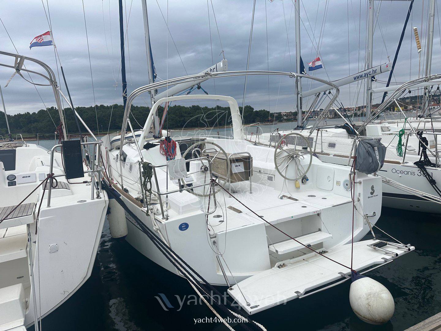 Beneteau Oceanis 38 cruiser Парусная лодка используется для продажи