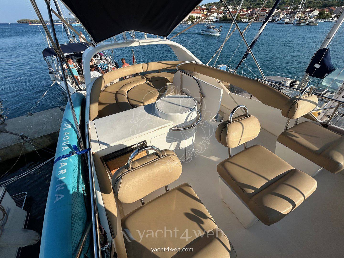 Fairline boats Fairline 43 phantom Foto