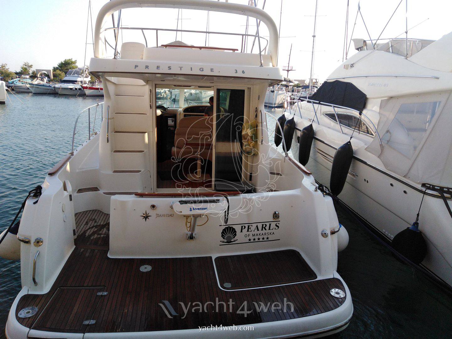 Jeanneau Prestige 36 Barco de motor usado para venta