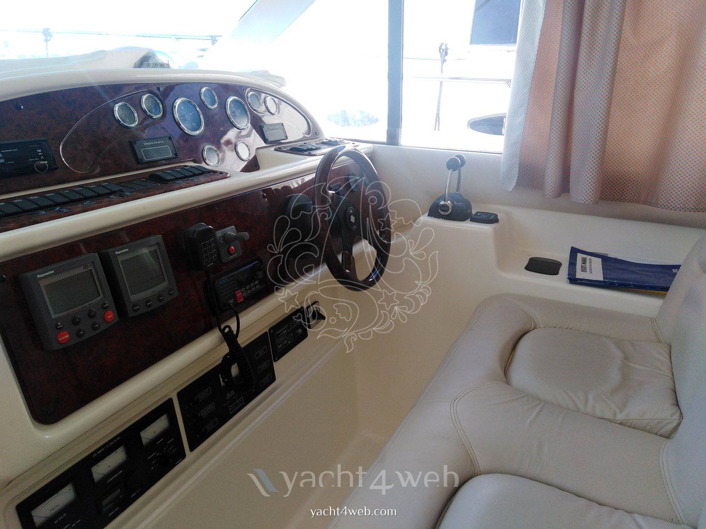 Jeanneau Prestige 36 Yate a motor usado