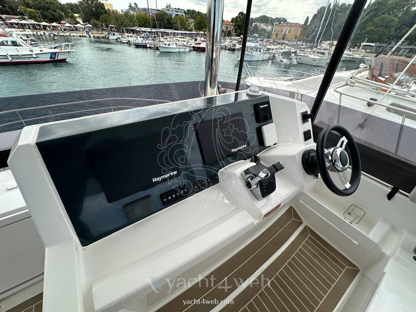 Leopard catamarans Leopard 40 powercat