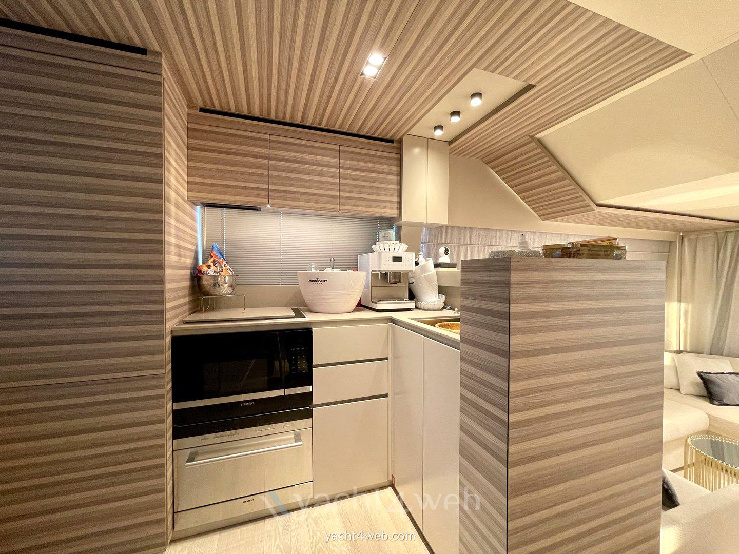 Ferretti yachts 670 usado