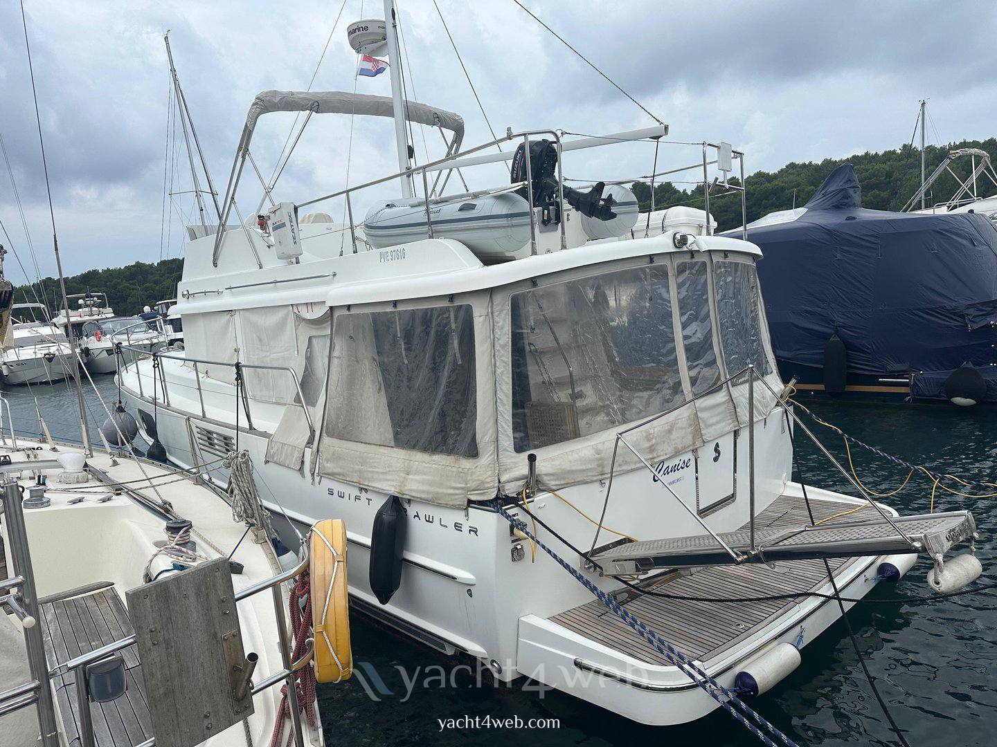 Beneteau Swift trawler 44 Flybridge