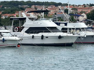 Bayliner 3587 aft cabin