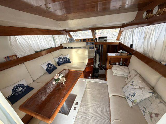 Azimut Az 35