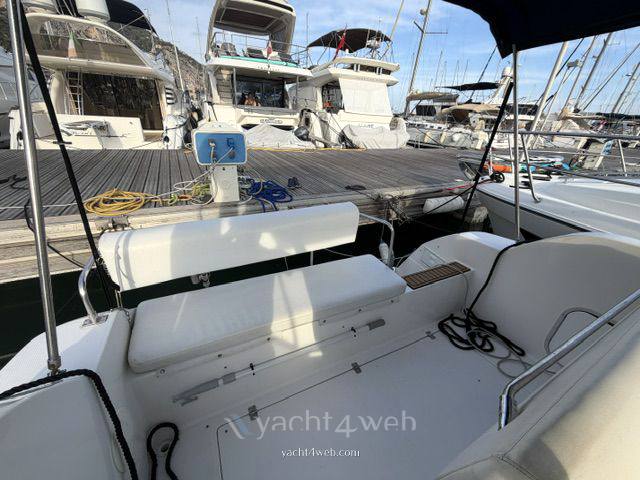 Bayliner Avanti 3055