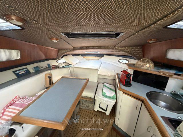 Bayliner Avanti 3055