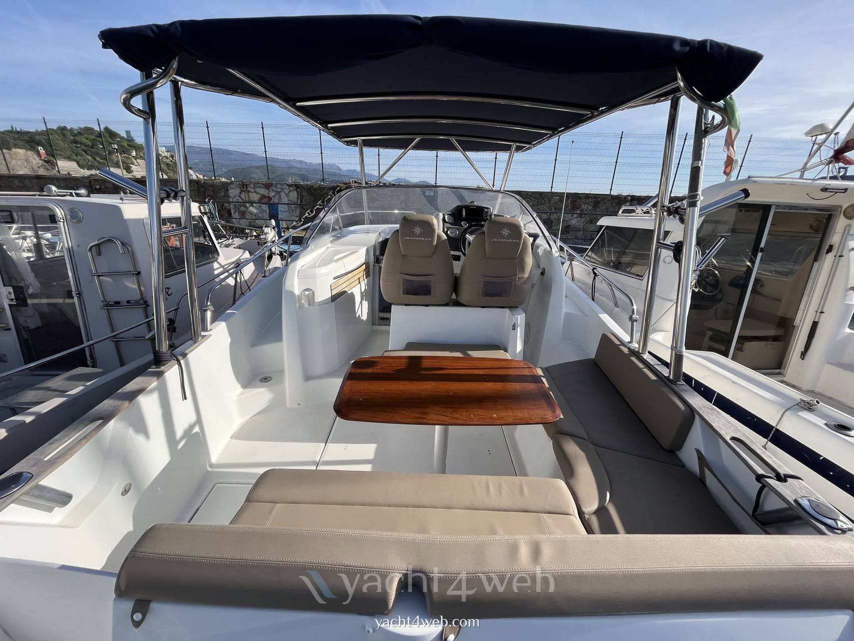 Jeanneau Cap camarat 8.5 wa