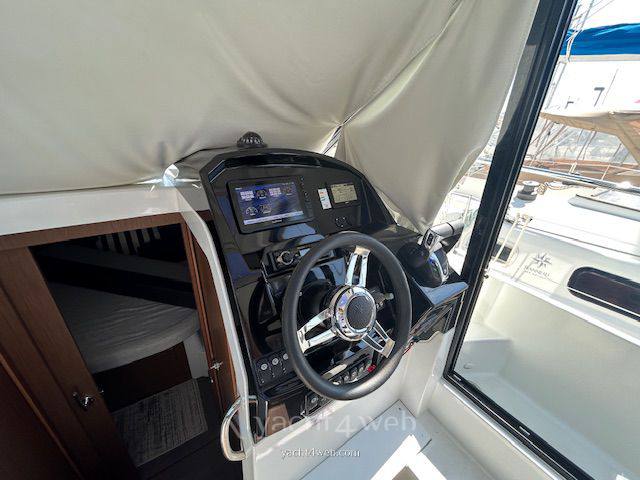 Jeanneau Merry fisher 895