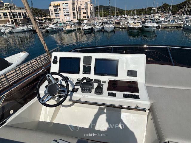 Prestige 520