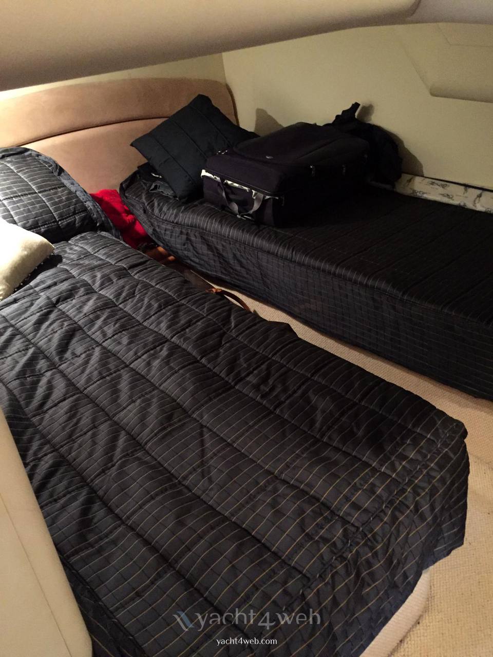 Princess yachts V 42