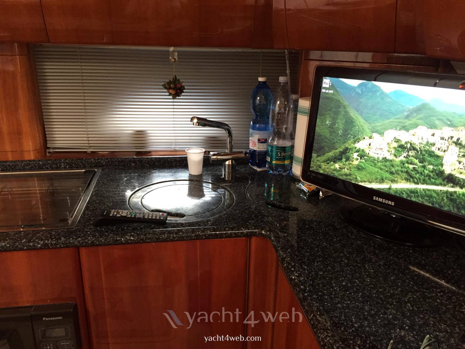 Princess yachts V 42