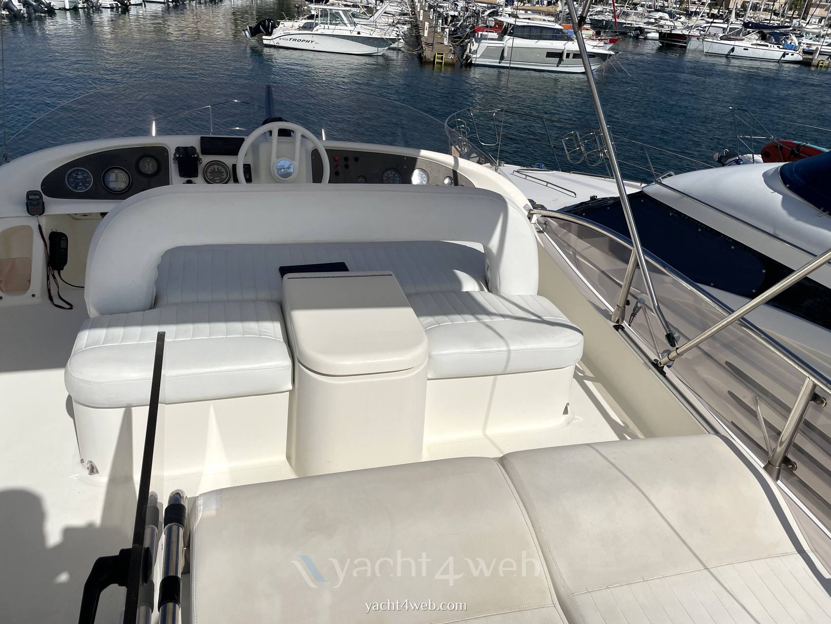 Azimut 40 fly Barca a motore usata in vendita