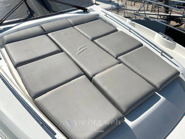 Prestige 520 barca a motore