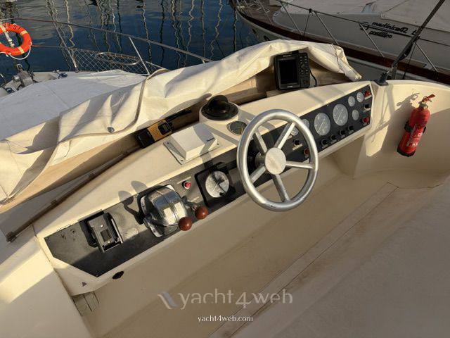 Azimut Az 35 驾驶桥楼 使用
