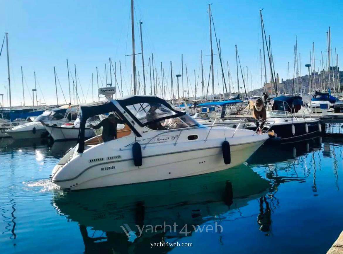 Saver Riviera 24 Barco de motor usado para venta