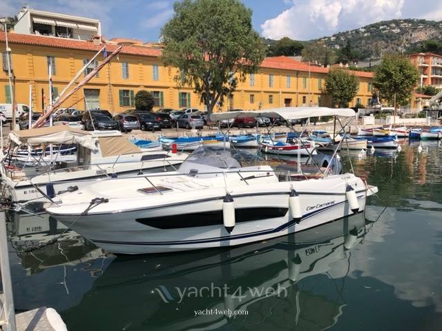 Jeanneau Cap camarat 7.5 wa serie 2 Motor boat used for sale